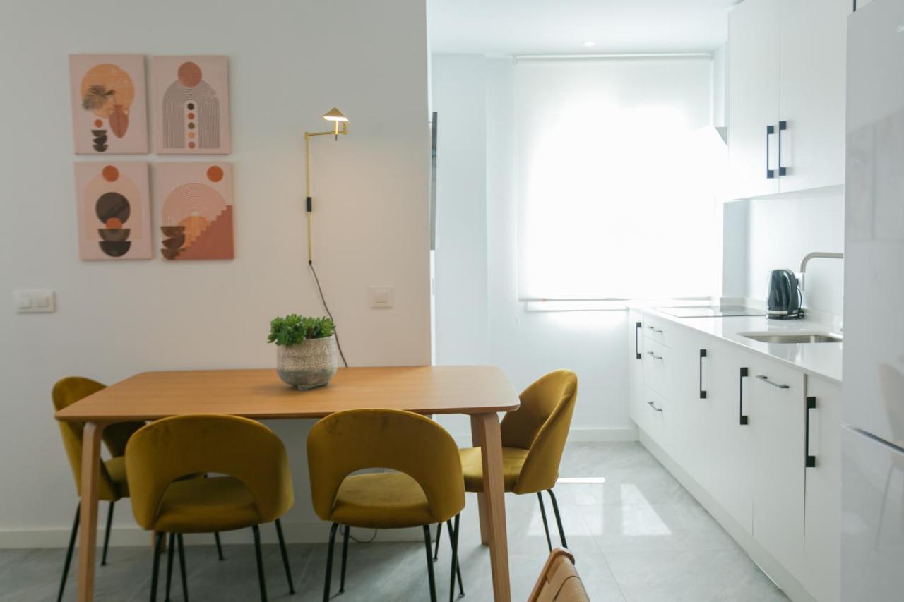 Lujoso Con Piscina Compartida 3 Appartement Séville
